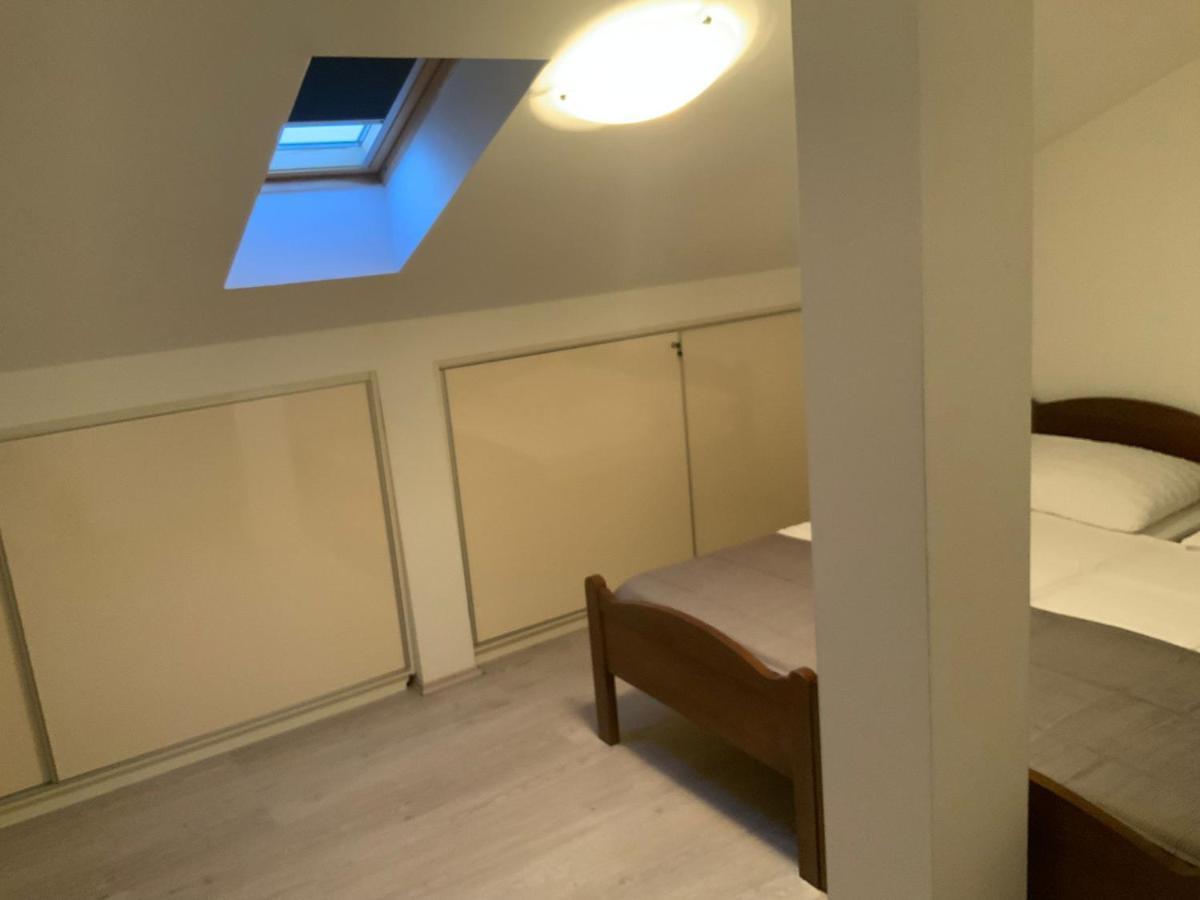 Apartman Lili Zaton  Exteriör bild