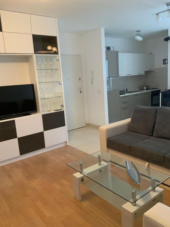 Apartman Lili Zaton  Exteriör bild
