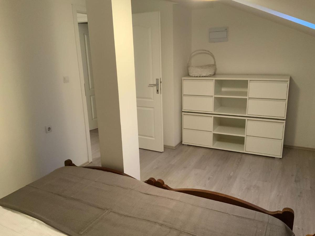 Apartman Lili Zaton  Exteriör bild